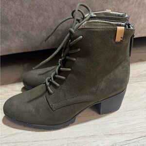 Dr. Scholl's Olive Lace-Up Boots